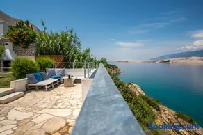 A White Cliffside Studio - Image 5