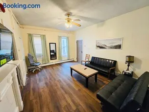532 Nice apartment near Whole Foods, Brown University, Providence Downtown and Hospitals - Image 1
