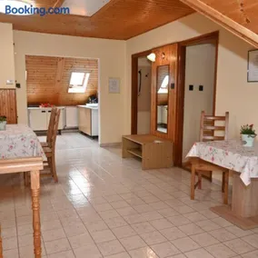 Encian Apartmanház Tihany - Image 5