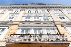 Bright 2BR&AC apt at Astoria - Image 1