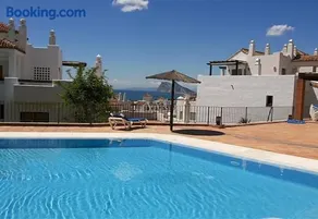 3 bed Penthouse great views - Image 2
