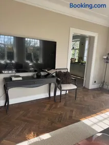 Central apartment with sea view - Image 4