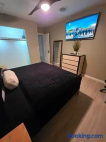Modern/Retro Condo - Image 2