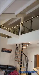 Beautiful cozy 3 bedroom 2 bathroom apartment - Image 3