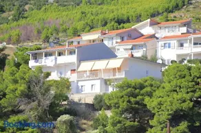 Apartments by the sea Sumpetar, Omis - 17895 - Image 2