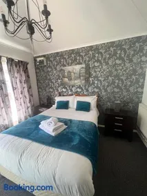 RL Guesthouse close BHX & NEC - Image 5