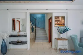 Villa Eleftheria with heated pool - Image 3