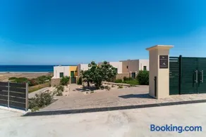 Mare Blu 2 on the beach - Image 3
