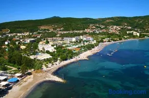 Secluded Serenity - A Tranquil Suite in Corfu - Image 1