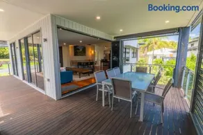 Warragi 5 - Sleeps 8 - Pool - Ocean Views - Image 4