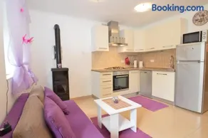 Apartment Hrasta - Image 1