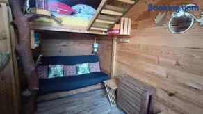 patrice et chrstel Cabane en bois - Image 3
