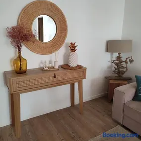 Appartement T3 dans villa avec piscine - Image 2