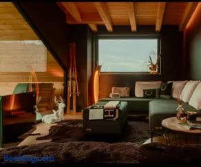 Glam Haus - Image 4