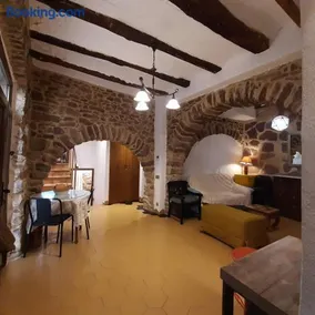 Casa rural rústica para parejas, familias o amigos a la montaña de EL COLMENAR - Image 1