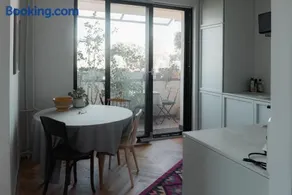 Stylish apartment near the historic center - Image 1