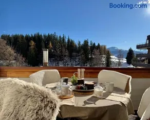 Lac & Love - Alpine Escape - Image 1