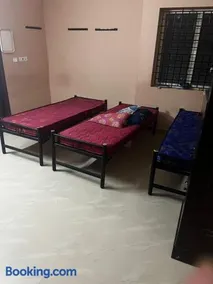 NEST GENTs HOSTEL - Image 3