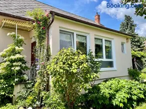 Landhaus mit Garten - Image 1
