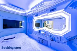 Space Home Apartment - City Hall - Image 1