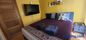 Waterfront Homestay with POOL SPA SAUNA - Image 2
