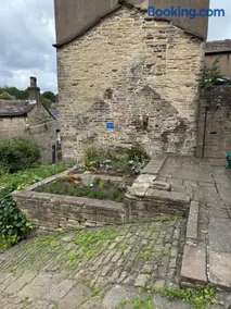 No.18 Holmfirth - Image 4