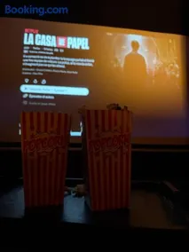 Ciné Room Home Cinema Netflix Experience - Image 3