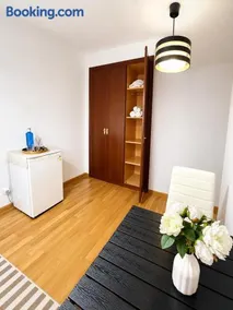 Habitación con baño privado en piso compartido - Image 5