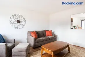 Cozy home in 5 star Livonia Westland neighborhood - Image 5
