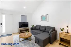South Pasadena Studio Spa Escape - Image 1