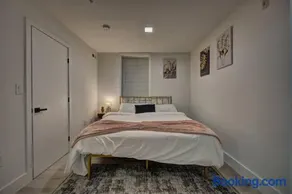 Modern, Gorgeous & Luxury Gem - 5 Stars Location - Image 5