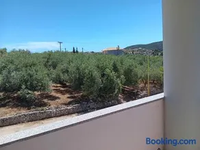 ZOGRAFOS SPIROS Rooms - Image 2