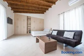 Top floor modern studio in central Koropi - Image 1