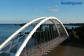 Heritage 3BR Etobicoke Gem, Sherway Gardens, BBQ - Image 2
