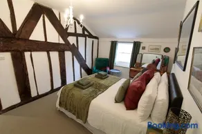 Pepper House Rooms - shared facilities - pet friendly - Image 1