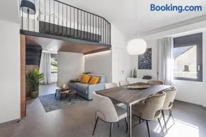 3 VIE Restaurant & Rooms - Image 2
