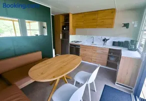 Mobile-Home Living - Image 2