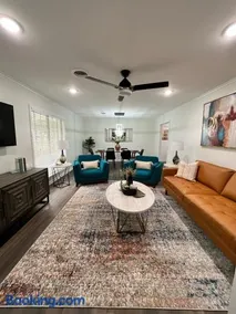 Casa Blanca - Minutes from Tech and GSU - Image 2