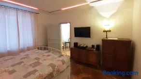 Majakovski Junior Suite - Image 2
