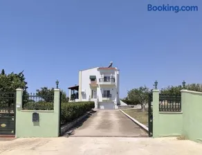 Villa Anna, Apartment 1, Nea Chili, Alexandroupoli, Greece, Private Tennis Court - Image 1