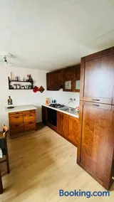ILOVEPIGRA Historic house - Image 2