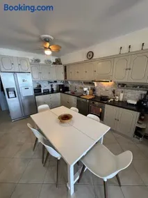 Evmare Seaside House - Image 2