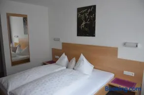 Hotel Garni Sport Sonneck - Image 4