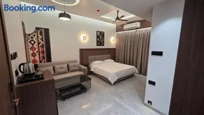 Sky Grand Stays - Image 3