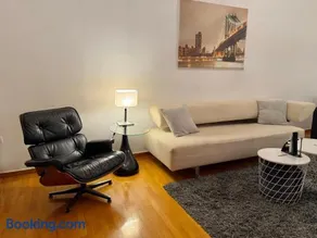Glyfada Center 2BR Apartment - Image 2