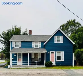 Pet friendly cottage near Boston - Image 1