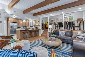 Serene Cabin - Image 2