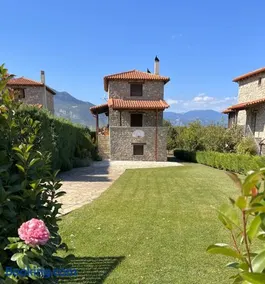 Mountain View - Full Villa - Image 1