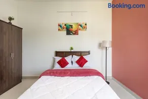 JhilMil Pool Villa by StayJade 2BHK Lawn - Image 3