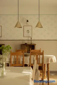 Macskalépcsős Boutique B&B - Image 1
